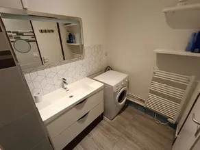 2 Pièces Calme Stationnement Gratuit Wi-fi Haut Débit - Image 3