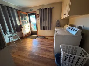Et hjem på området. Komfortabelt, nyrenoveret hjem midt i en fungerende kvægranch. - Image 3