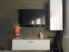 Splendid T2 med syd balkon højt gulv fuldstændig renoveret i 2015. - Image 2