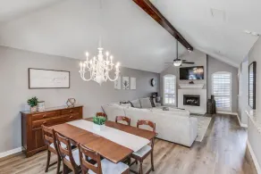 Rockwall Lux Retreat💥Pool&Spa💥Covered Patio-5min walk downtown-Parks-Trails-Lake - Image 5