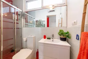 Apartment \"Ocean Views, Paseo Marítimo\" with Terrace and Wi-Fi - Image 3