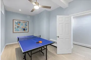 Deluxe Luxury Villa 20 Minutes From New York City - Image 2