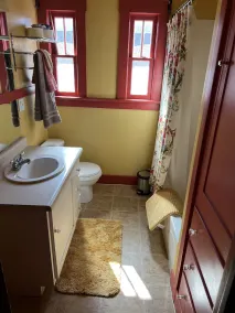 Nice Cozy 2 Bedroom 1bath house Close to DT Winslow - Image 4