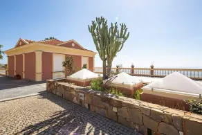 Villa Cosmea: A charming and bright three-story villa which faces the sun and the sea, with Free WI-FI. - Image 4