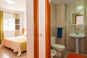 Kasa apartment, one step away from Las Canteras beach. - Image 3
