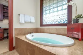 Deuxième étage, 3 chambres Condo avec vue sur la mer, pour 6 personnes - Image 4