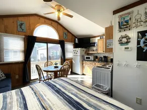 39 Almost Heaven Studio Bedroom Condo by RedAwning - Image 3