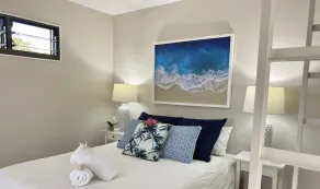Beach House-Perfect Retreat- 5 min walk to Tallow Beach! - Image 3