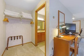 Chanticleer Inn 44 - Image 5
