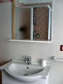 To-værelses lejlighed Elite ejerlejlighed med swimmingpool, liggestole og legeplads - Image 3