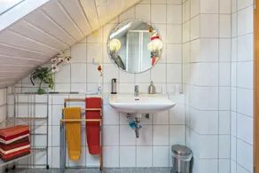Cozy Attic Apartment “Haus am Mühlenbach” in Beautiful Area with Wi-Fi, Patio & Garden; Parking Available - Image 4