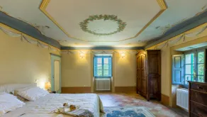 Splendid Villa for 12. Pool, outdoor Jacuzzi 25-hectare Park, Hunting, Fishing - Image 3