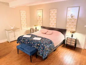 Chateau / Country House - Image 2