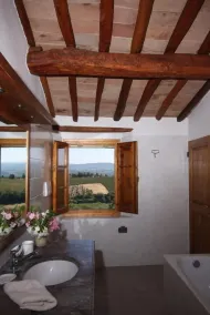 Casa de campo única, ubicada en Chianti - Image 2