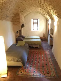 Mansion nel cuore di un affascinante villaggio - Image 4
