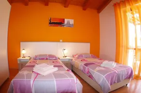 Charming house with private pool in village Sveti Kirin - Image 5