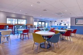 Travelodge Edinburgh Park - Image 4