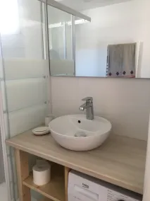 Sea view and access, swimming pool, 25 kms from Ajaccio - Image 3