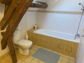 Country house 1 hour from Paris - secure swimming pool and tennis court - Image 4