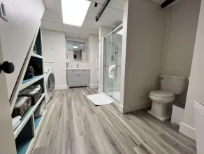 Spacious basement apt. Off-street parking, washer & dryer, kitchenette, sleeps 4 - Image 3