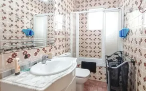 4 bedroom villa in Lliria - Image 2