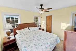 Soundside Dog Friendly Home w/ Private Pool, Hot Tub, Theater and Game Rooms - Image 5