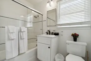 Malibu Carbon Beach Oceanfront Suite Three - Image 2