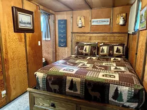 Mt Rainier Little Green Cabin on Big Creek! - Image 3