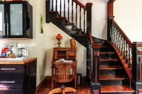 The Okra Inn Carrollton - Private Rooms in Beautiful 6 BR Inn, Parking, Backyard - Image 2