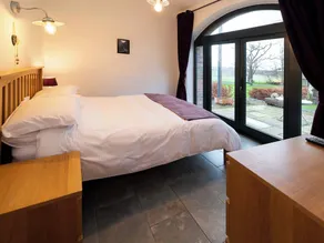 2 bedroom accommodation in Mauchline, near Ayr - Image 4