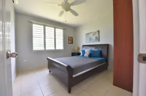 Apt 8, Beautiful Property, pool, Jacuzzi, sports, kids area,10 min to airport - Image 4