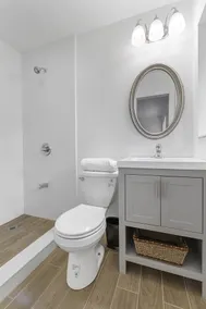 Stylish Poolside 2-Bed, 2-Bath Unit with Private Yard at Pompano Beach Pointe - Image 2