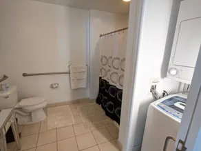 Large 1 Bedroom Apartment by MGH, Modern Building in Safe and Quite Neighborhood - Image 5