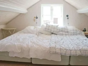 Holiday Home in HÃ¤lleviksstrand - Image 3