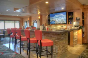 Spacious two-bedroom fully outfitted condo in Banff - Image 2