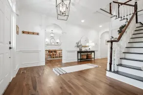 *Newly Renovated Luxury Designer Farmhouse on a 35-Acre Farm, Private and Gated! - Image 3