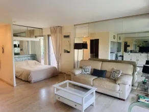 Light modern Studio with Garden terrace shared pool - 2294 - Image 3