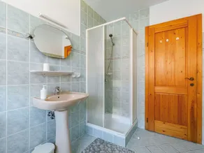Lovely apartment for 5 guests with WIFI, TV and balcony - Image 4