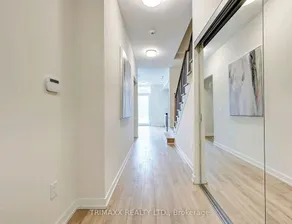 Luxurious large and stylish townhome with EV parking - Image 3