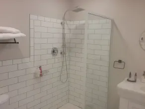 Rural setting, semi- detached suite , amenities close by - Image 3