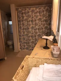 En 4 værelses ejendom ved søen! Kom slappe af, fiskeri, ænderjagt, BILLIGE !! - Image 4