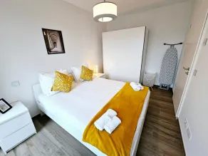 Cozy Apartment with Parking and Outdoor Space - Image 3