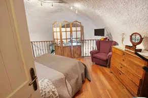Apartment 'Casa Al Molo' with Lake View, Garden and Wi-Fi - Image 5
