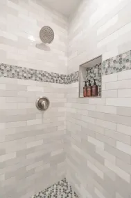 Cozy Pet Friendly 3 Bedroom - Image 4