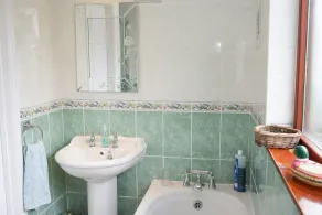 Pant-Y-Celyn Studio Apartment - Image 3