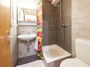 Hyggelig lejlighed for 4 gæster med pool, WIFI, TV, balkon, kæledyr tilladt og panorama udsigt - Image 3