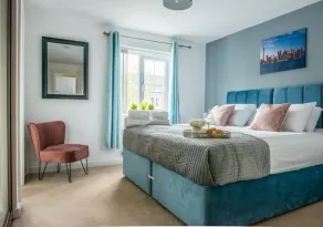 3 BEDROOM HOUSE * SLEEPS 6 * PARKING * GARDEN - Image 4