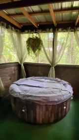 Hot tub, Kitchen, Charcoal Grill, Hocking Hills, Buckeye Lake, Legend Valley - Image 2