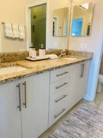 Best of Bradenton - Minutes from the Beach - Image 4