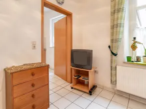 Home for 5 Persons in 1350 Year Old Mosel Town - Image 2